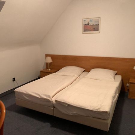 Waldhotel Hensel'S Felsenkeller Франкфурт-на-Майні Екстер'єр фото